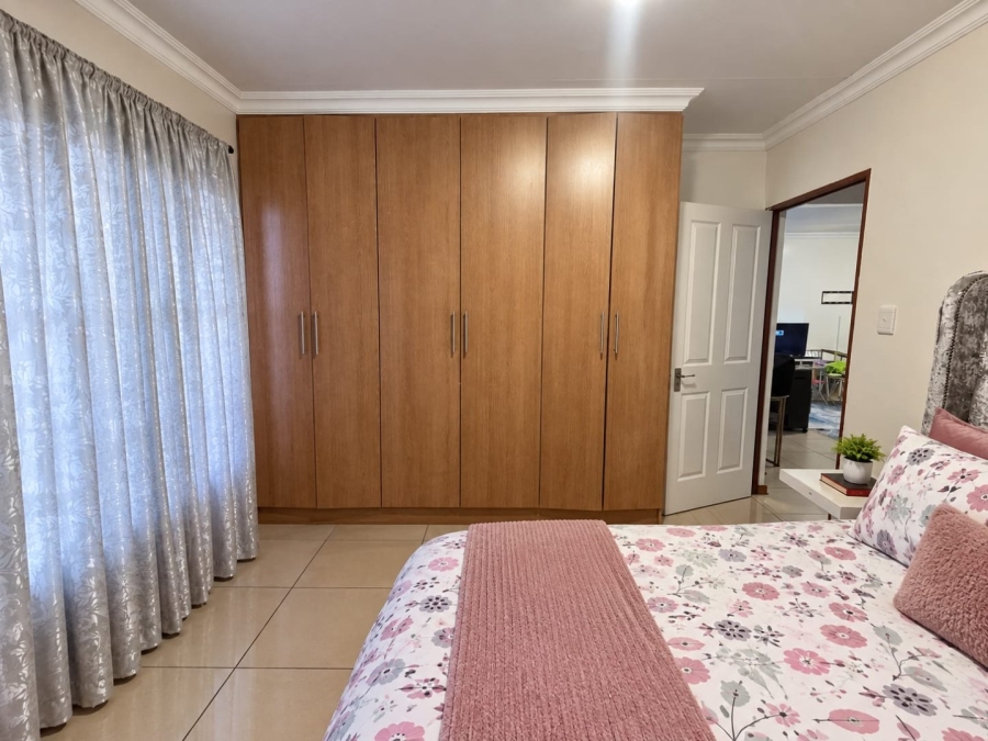 2 Bedroom Property for Sale in Pellissier Free State